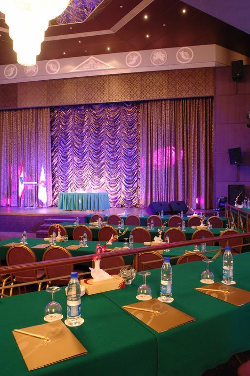 Regency Palace Hotel Jounieh Exterior foto