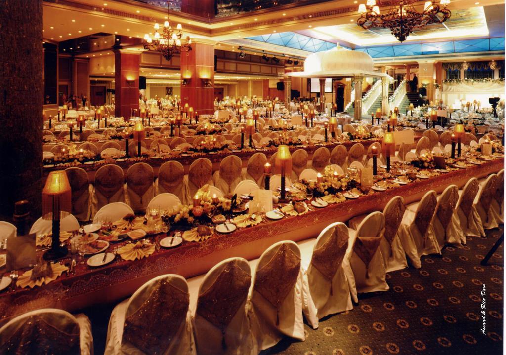 Regency Palace Hotel Jounieh Exterior foto