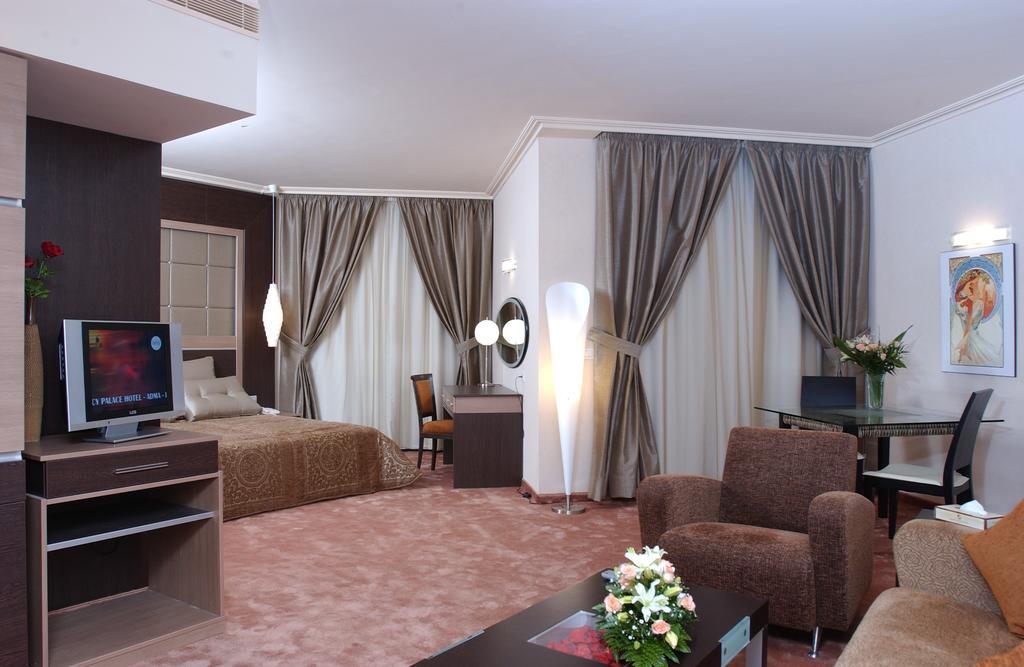 Regency Palace Hotel Jounieh Exterior foto